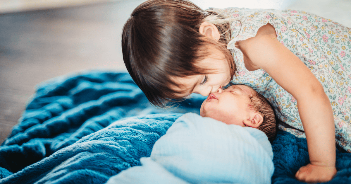 Managing Sibling Rivalry Between Your Firstborn and Newborn